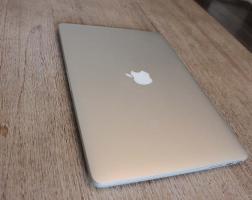Oprava Apple Macbooku